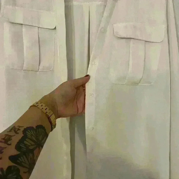 Express button-down shirt - Picture 2 of 5